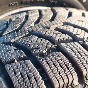 Doublestar Winterking DW08 195/65R15 91T (3 foto / 4)