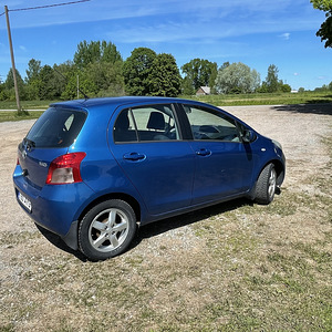 Продам Тойота Ярис 2007 1.3 64Kw (5 фото из 10)