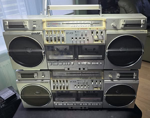 Sharp GF-575 Boombox (2tk korraga) (1 foto / 2)