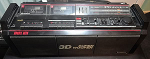 Hitachi TRK-3D8E Boombox (2 фото из 3)