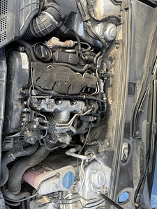 Audi A4 B8 2.0 Дизель 105кВт 2009 (2 фото из 11)
