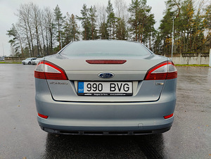 Ford Mondeo GHIA 2.0 96kW (5 foto / 14)