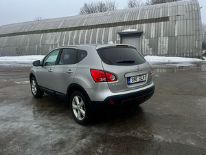 Nissan Qashqai 2.0 110kW 4x4 (3 foto / 11)