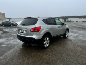 Nissan Qashqai 2.0 110kW 4x4 (4 foto / 11)