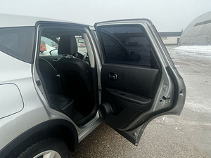 Nissan Qashqai 2.0 110kW 4x4 (11 foto / 11)