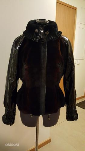 Кожаная куртка с натуральным мехом, размер S-M (фото #1)