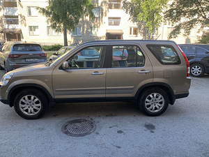 Honda CRV (2 foto / 3)
