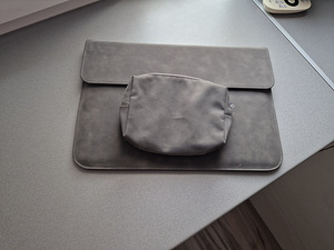 Macbook Air 13 (2017) (5 foto / 8)