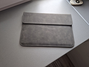 Macbook Air 13 (2017) (6 foto / 8)