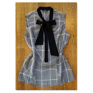 Marciano by Guess. Uus elegantne pluus. (2 foto / 3)