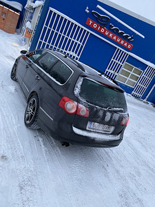 Volkswagen Passat B6 Highline (2 foto / 6)