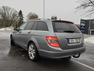 Mercedes-Benz, c200 diisel, autom. 2008a. (8 foto / 13)