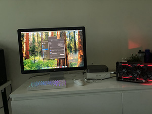 Mac mini 2018 i5 6core+Apple cinema display 24+egpu (4 foto / 5)