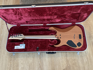 Ibanez RG5121 Prestige (1 foto / 5)