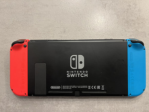 Nintendo Switch V2 32GB (3 фото из 3)