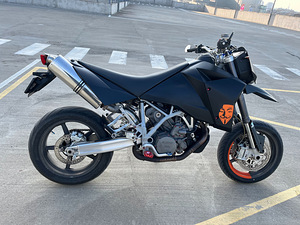 KTM 950 SM (8 foto / 10)