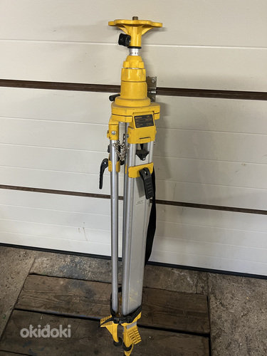 Dewalt laseri jalg