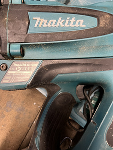 Makita gaasi püss (2 foto / 2)