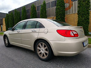 Chrysler Sebring Limited 2.7 137kW (3 фото из 7)