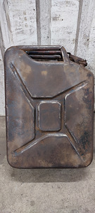 Kanister 1942 (2 foto / 3)