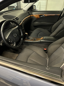 Mercedes w211 e270 (5 foto / 9)
