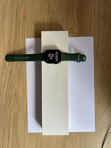 Apple Watch Series 7 (45 мм) — зеленые, в отличном состоянии