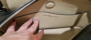 Tommy Hilfiger käekott (4 foto / 6)