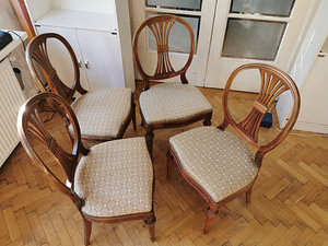 4 vanaaegset pehmet tooli (1 foto / 3)