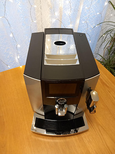 JURA S8 Moonlight Silver (3 foto / 4)