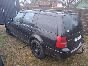 Volkswagen Golf 4 (5 foto / 14)