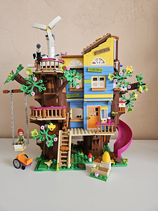 Домик на дереве Lego Friends