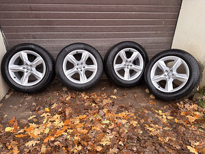 Audi Q7 SQ7 4M 19" диски + шипованные шины Continental (1 фото из 7)