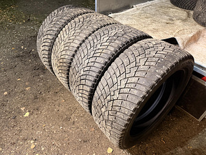 285/40/21 Pirelli Scorpion IceZero2 109H XL 6-7mm (uued 8,5) (6 foto / 6)