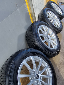 Audi originaal valuveljed 5×112 R 17 koos lamellidega. (5 foto / 5)