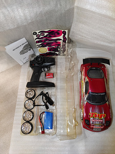 Raadioteel juhitav auto Mazda RX-7 RC drift car 1:14 (5 foto / 7)