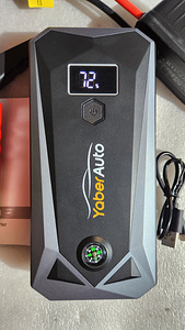 Käivitusabi Yaber YA40 4000A 26800mAh (10 foto / 10)