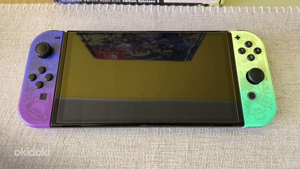 Nintendo Switch Oled Splatoon 3 LIMITED EDITION (фото #2)