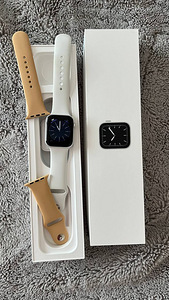 Apple Watch Series 5 44mm Cellular (2 foto / 4)