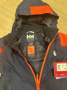 Helly Hansen (3 фото из 3)
