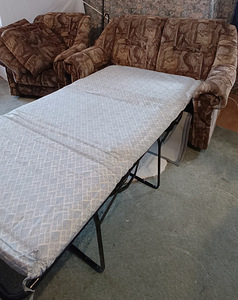 Diivanvoodi ja tugitool (3 foto / 3)