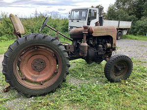Vana traktor DT-14 (4 foto / 4)