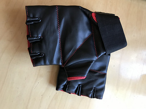 MMA kindad (2 foto / 3)