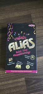 Lauamäng vallatu alias (1 foto / 2)