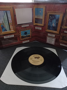 Emerson, Lake & Palmer "Pictures At An Exhibition" (2 foto / 4)