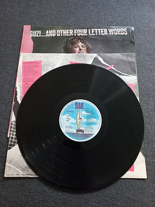 Suzi Quatro "Suzi... And Other Four Letter Words" (2 foto / 4)