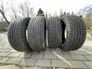Шины 215/55/17 Continental (1 фото из 10)