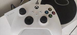 Xbox Series S 512GB + 5 kuud Game Pass Ultimate konto (2 foto / 2)
