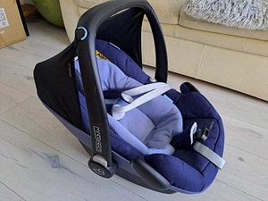 Turvahäll Maxi Cosi i-size ISOFIX + alus Family Fix2 0-12kg (1 foto / 7)