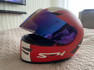 Мотоциклетный шлем AGV S4 + козырек