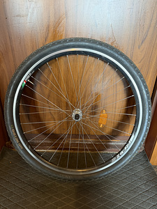 Заднее колесо для 27,5-дюймового MTB + новая шина CST (2 фото из 2)